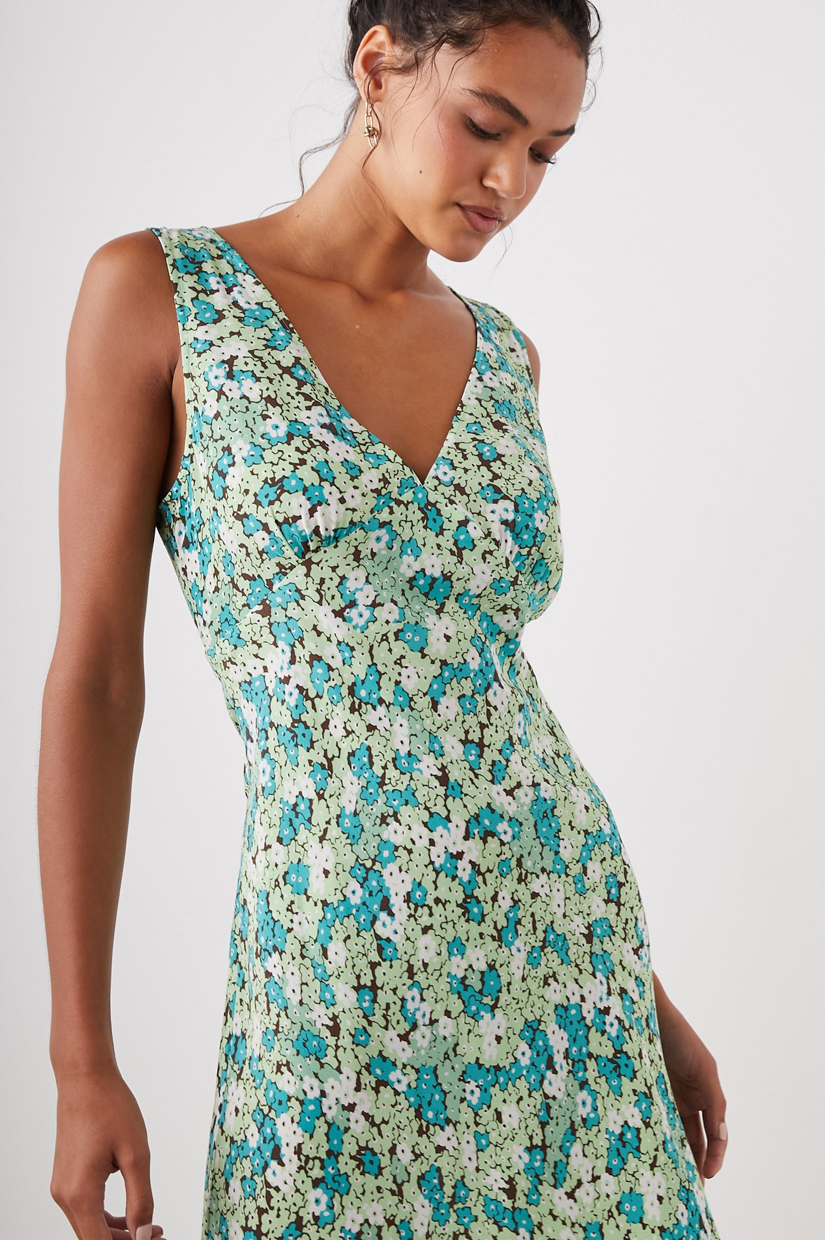 AUDRINA EMERALD BLOOM DRESS - FRONT HALF BODY