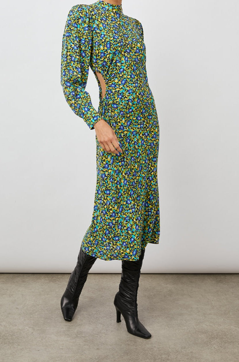 CARMEL DRESS ABSTRACT GARDEN - FRONT FULL BODY IN MOTION