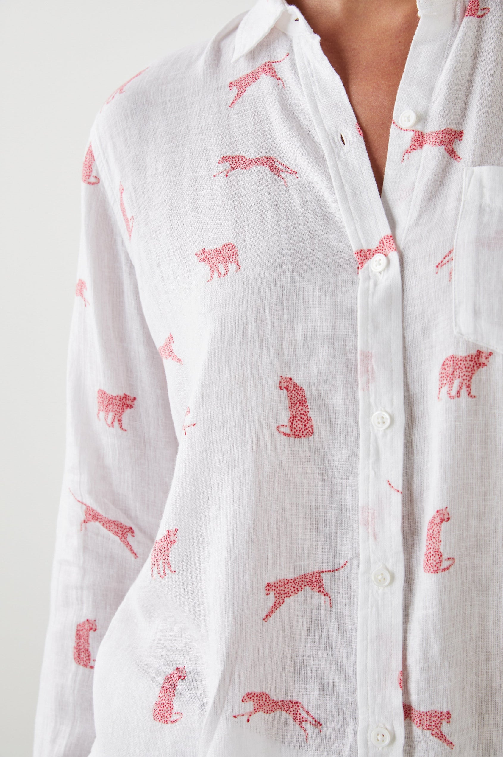 CHARLI SHIRT ROSE LEOPARD - FRONT DETAIL