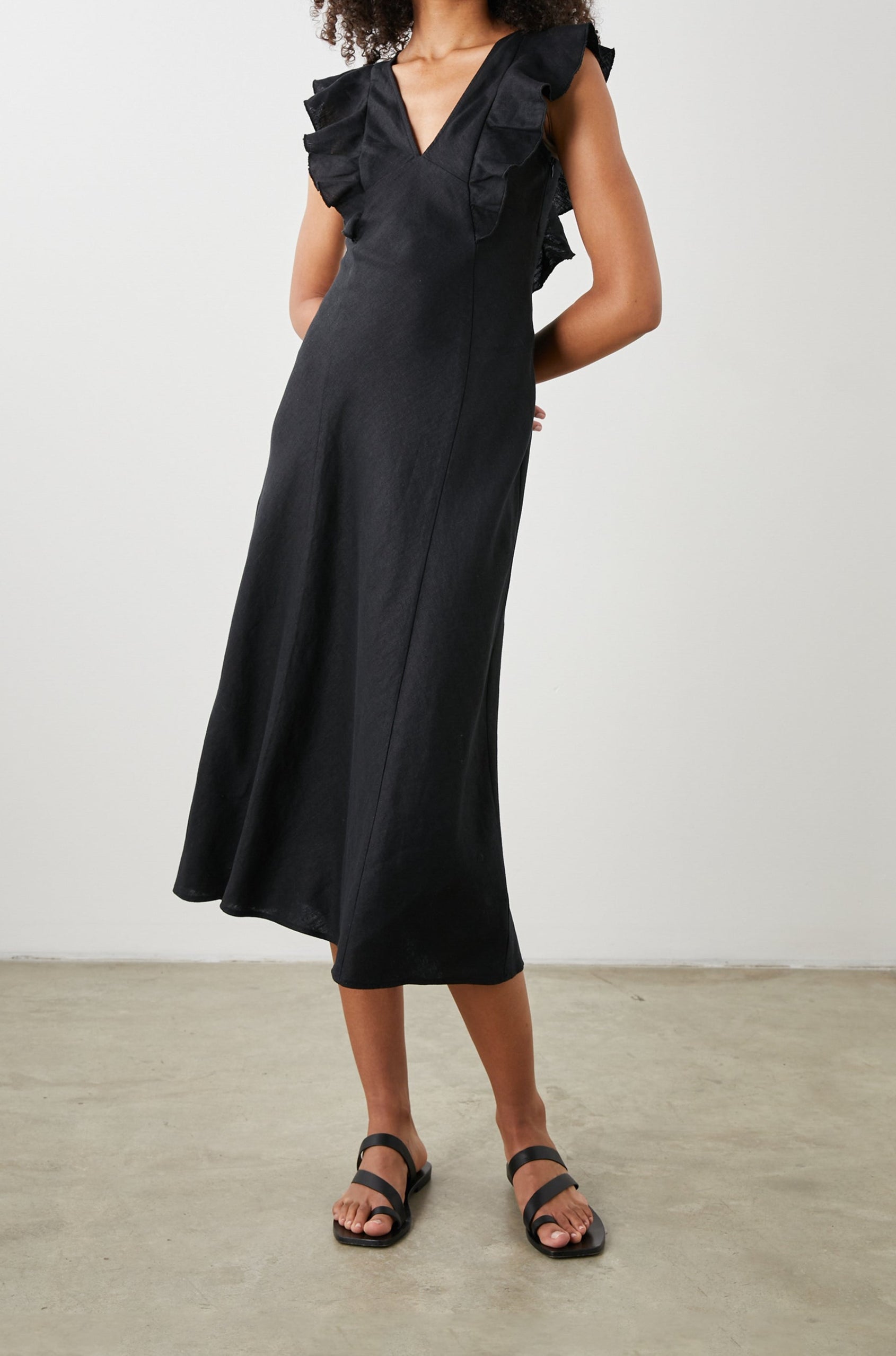 CONSTANCE DRESS BLACK - FRONT FULL BODY