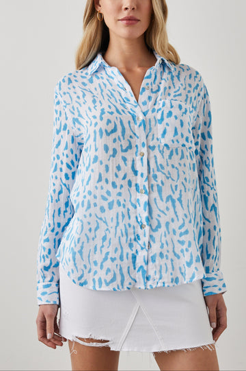 ELLIS SHIRT TEAL CHEETAH - FRONT BODY