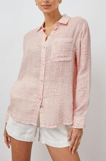 ELLIS ROSE CHEETAH LONG SLEEVE BUTTON DOWN- FRONT UNTUCKED