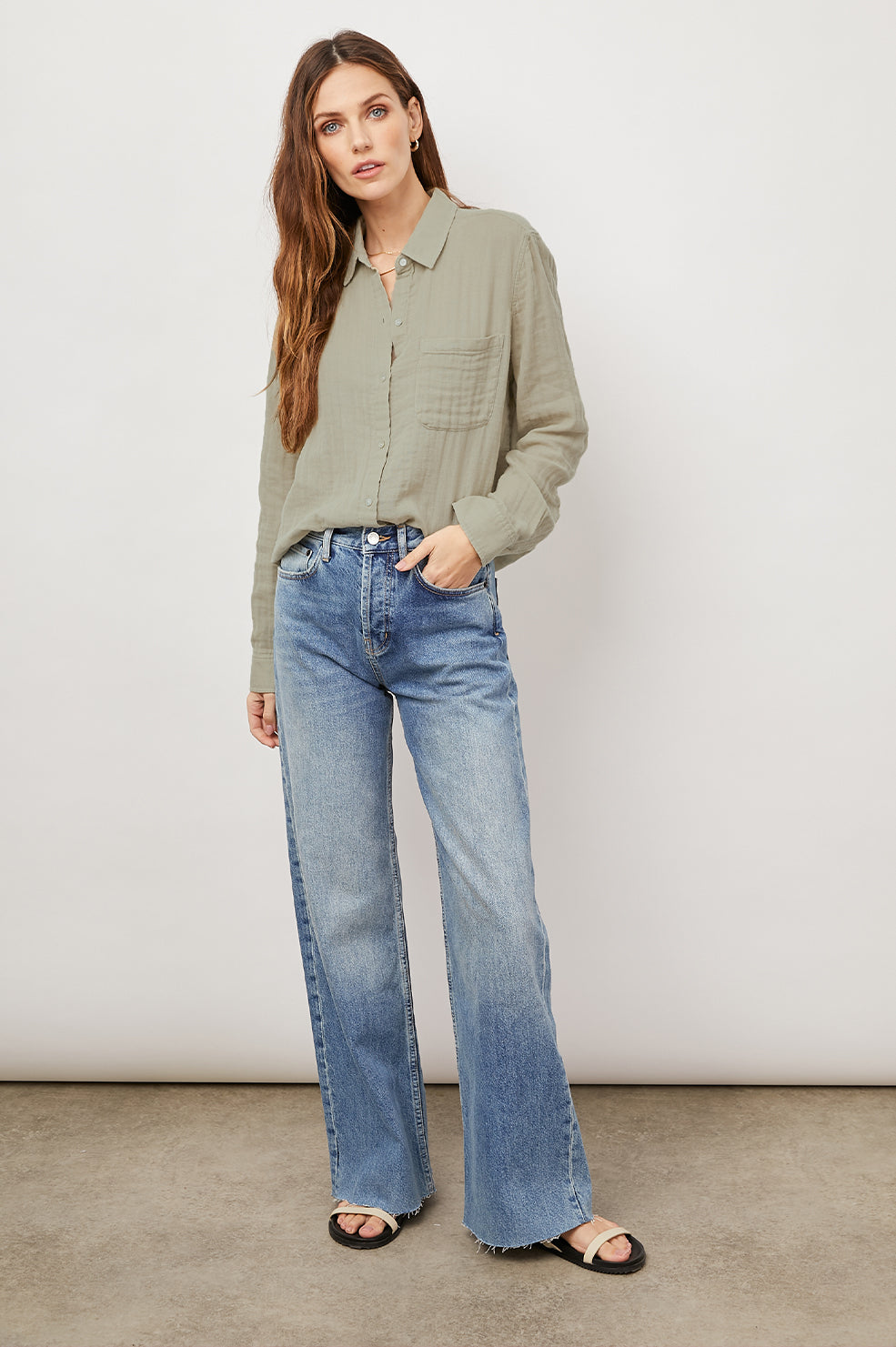 ELLIS SAGE LONG SLEEVE BUTTON DOWN -FULL FRONT BODY TUCKED IN