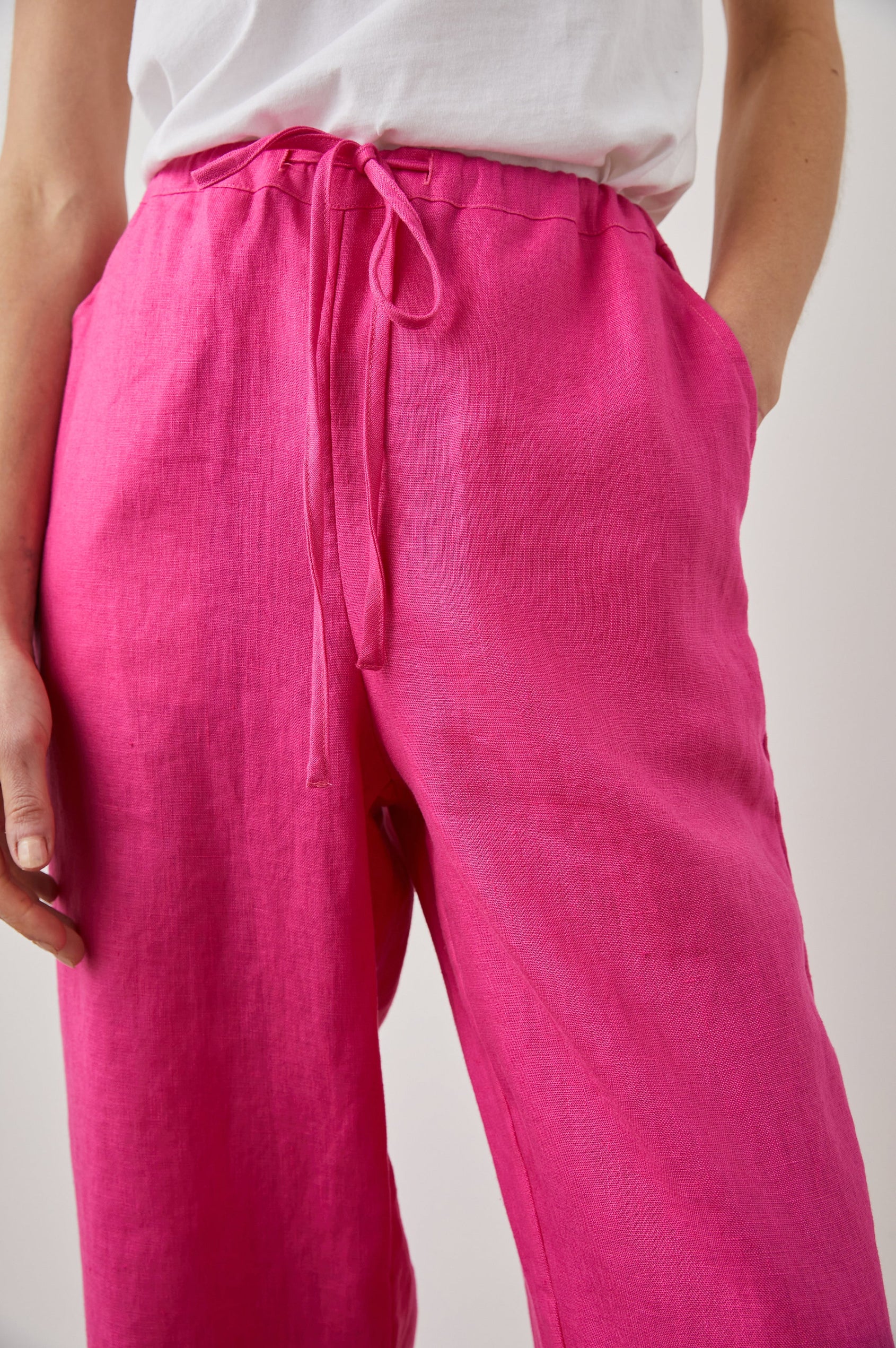 EMMIE PANT RASPBERRY - DETAIL
