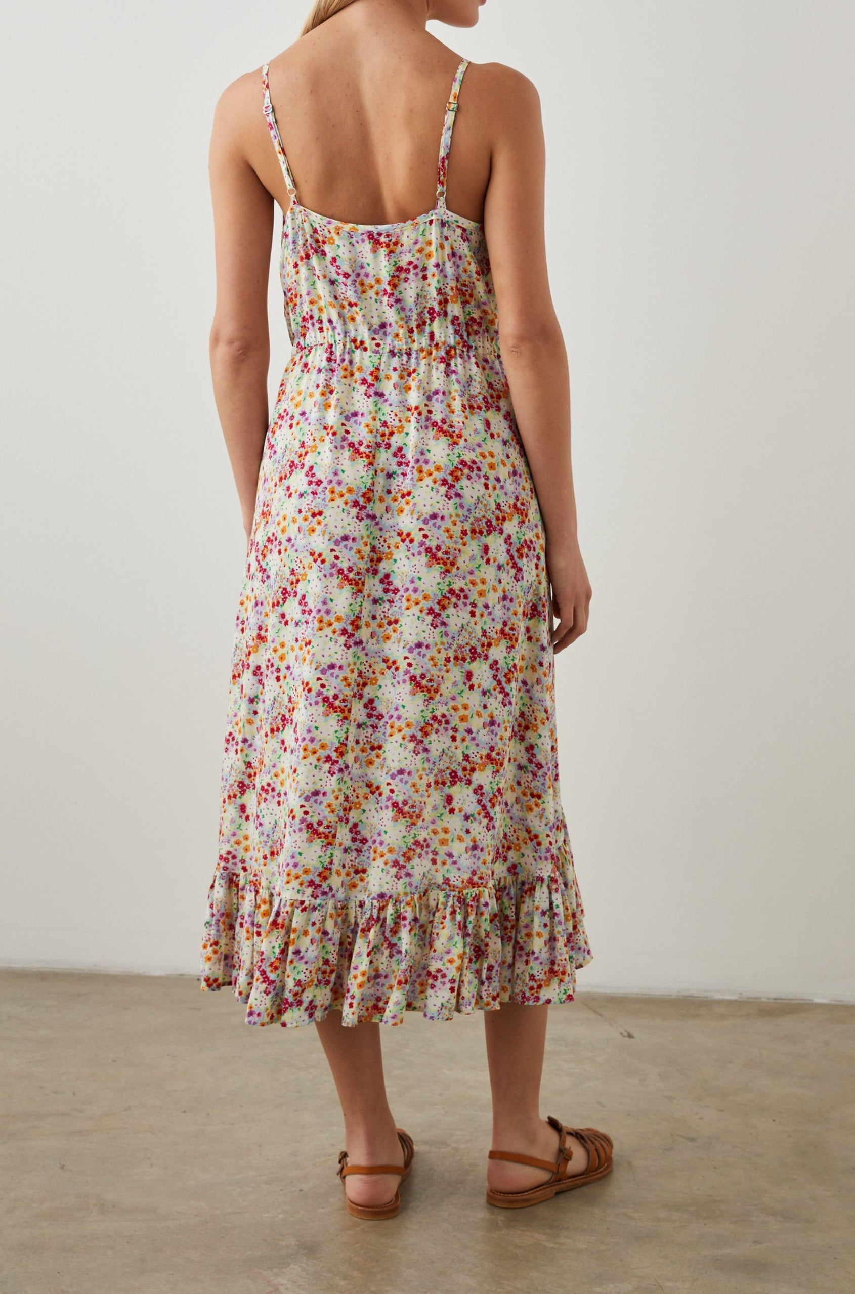 FRIDA DRESS FLEUR - BACK MODEL 2