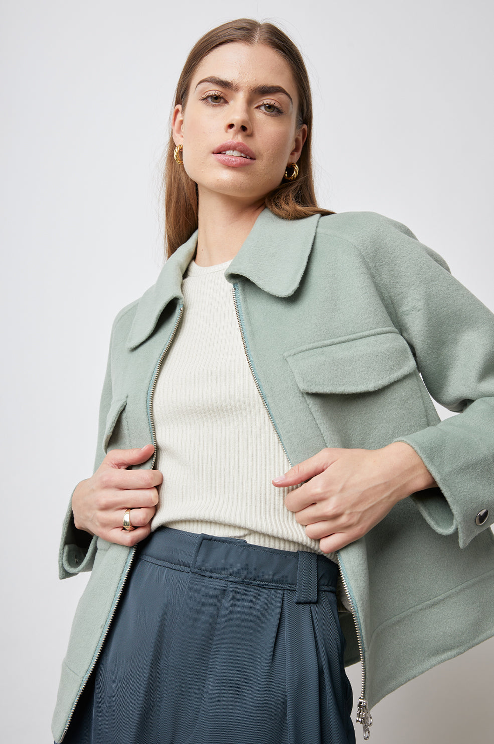 CHEYENNE SAGE JACKET-FRONT IN MOTION