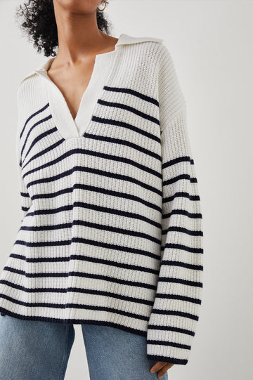 HARRIS SWEATER WHITE NAVY STRIPE - DETAIL