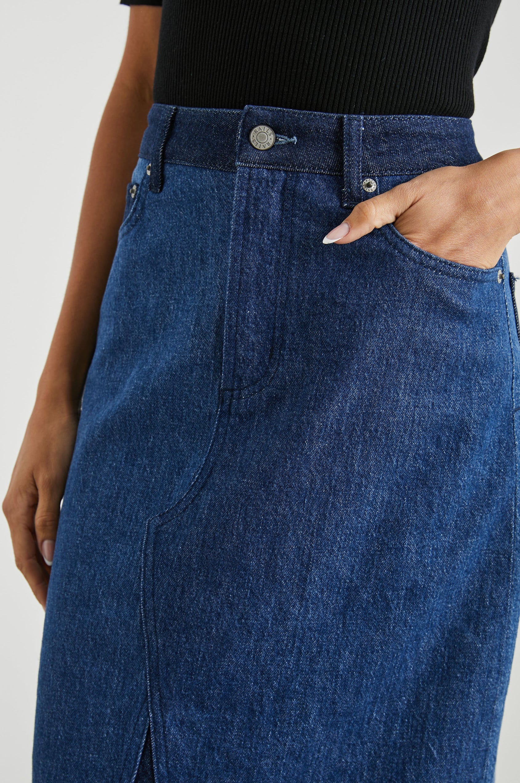 HIGHLAND SKIRT INDIGO PATCHWORK - FRONT DETAIL