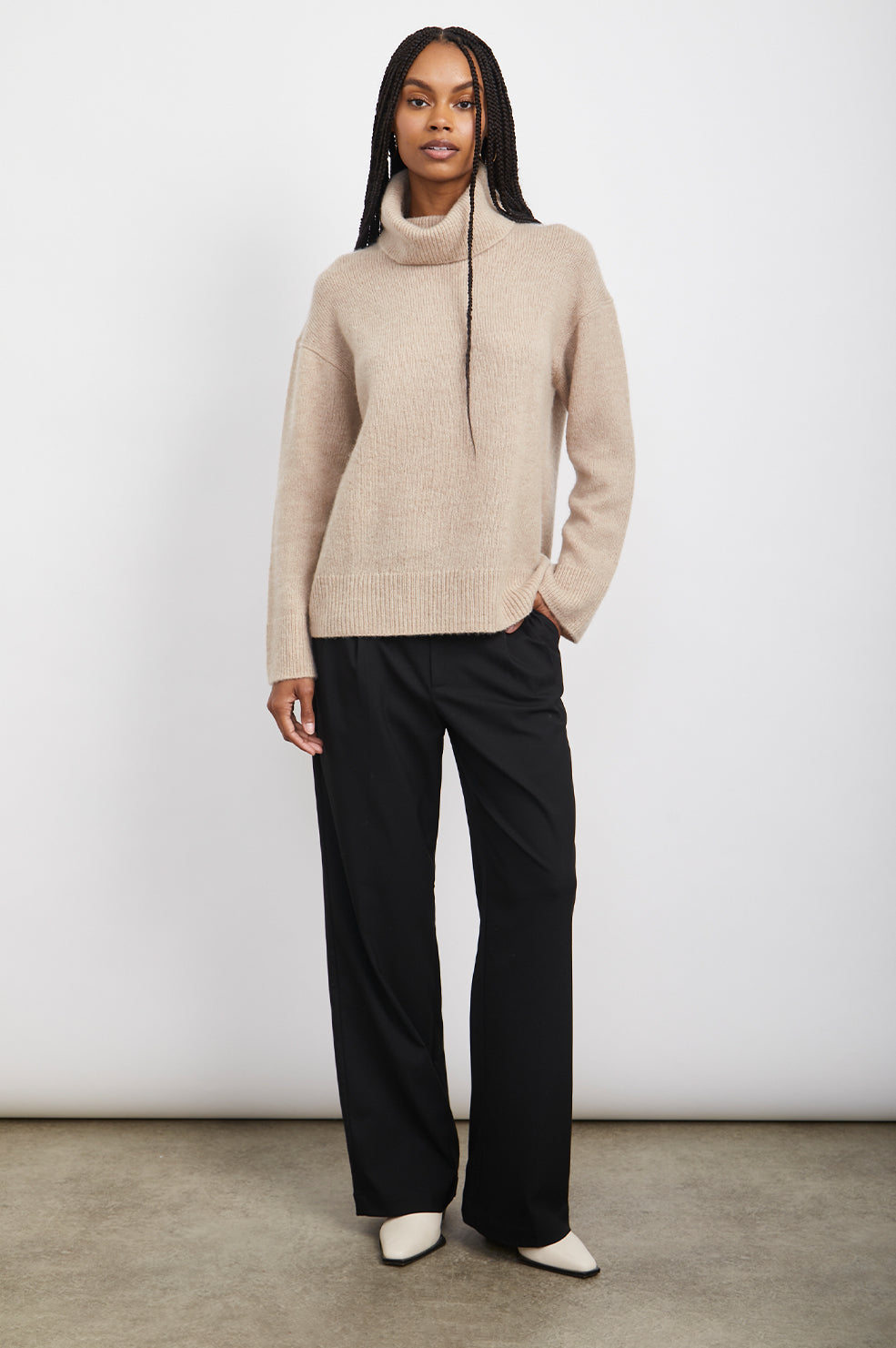 IMOGEN JUTE SWEATER- FULL FRONT BODY