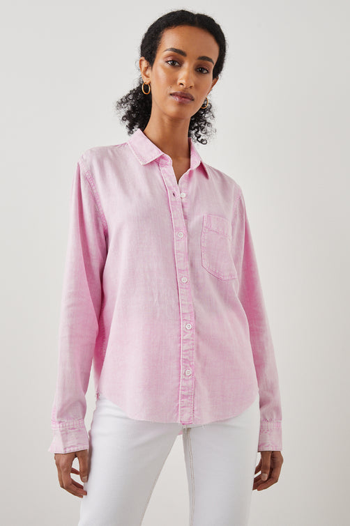 INGRID SHIRT RAW COTTON CANDY - FRONT UNTUCKED