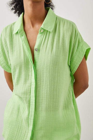 JAMIE SHIRT JADE LIME - DETAIL