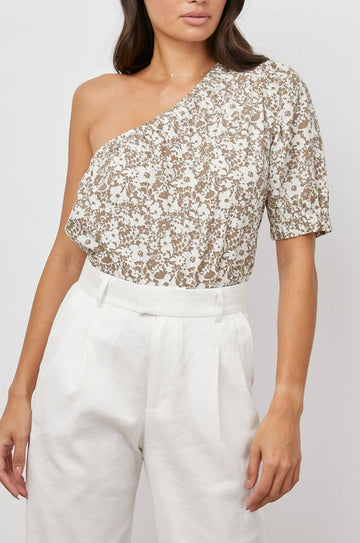 JAYLA CAFE FLORAL ONE SHOULDER BLOUSE- FRONT