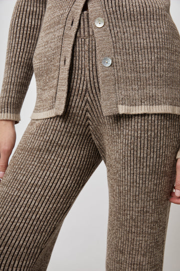 JULES BROWN MULTI- DETAIL