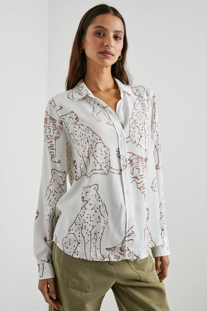 KATHRYN SHIRT CAMEL JUNGLE CATS - FRONT UNTUCKED