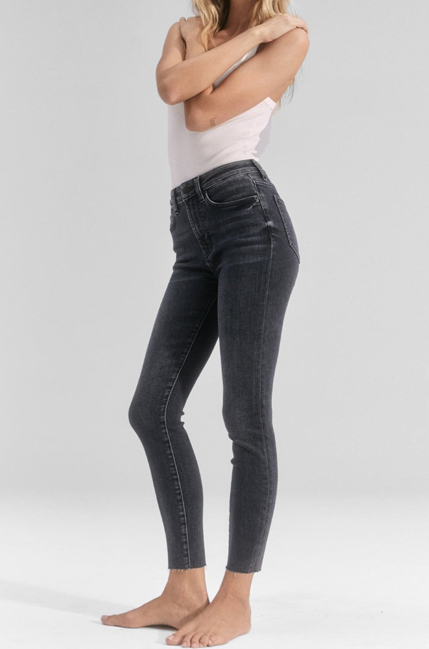 The Larchmont Coal High Rise Skinny Pants - full front body arms crossed