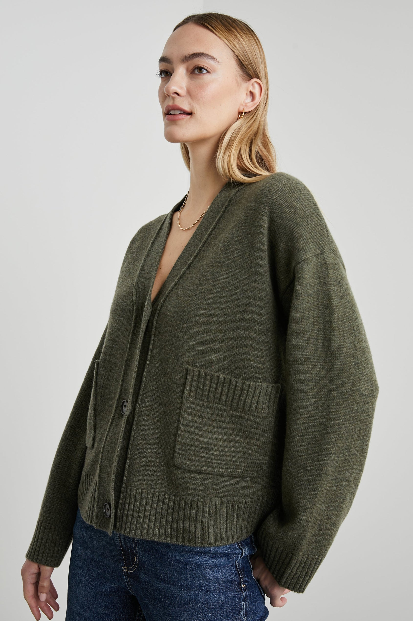 LINDI SWEATER OLIVE - SIDE ANGLE