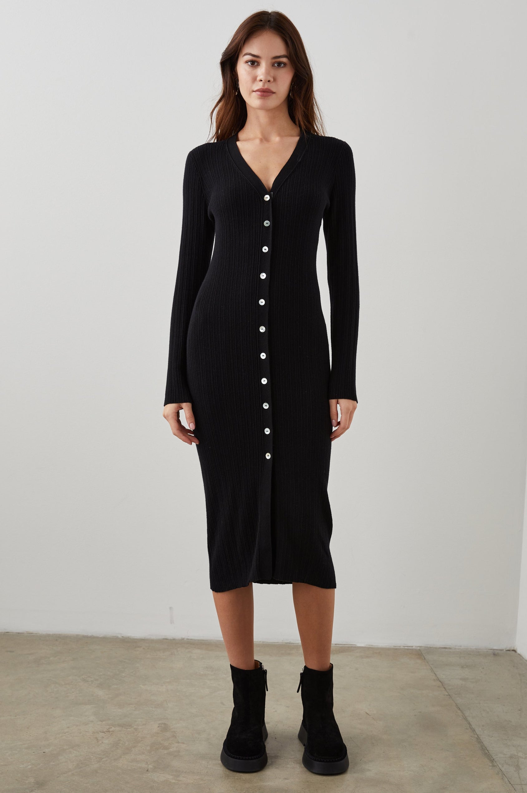 LORRAINE DRESS BLACK - FULL FRONT BODY