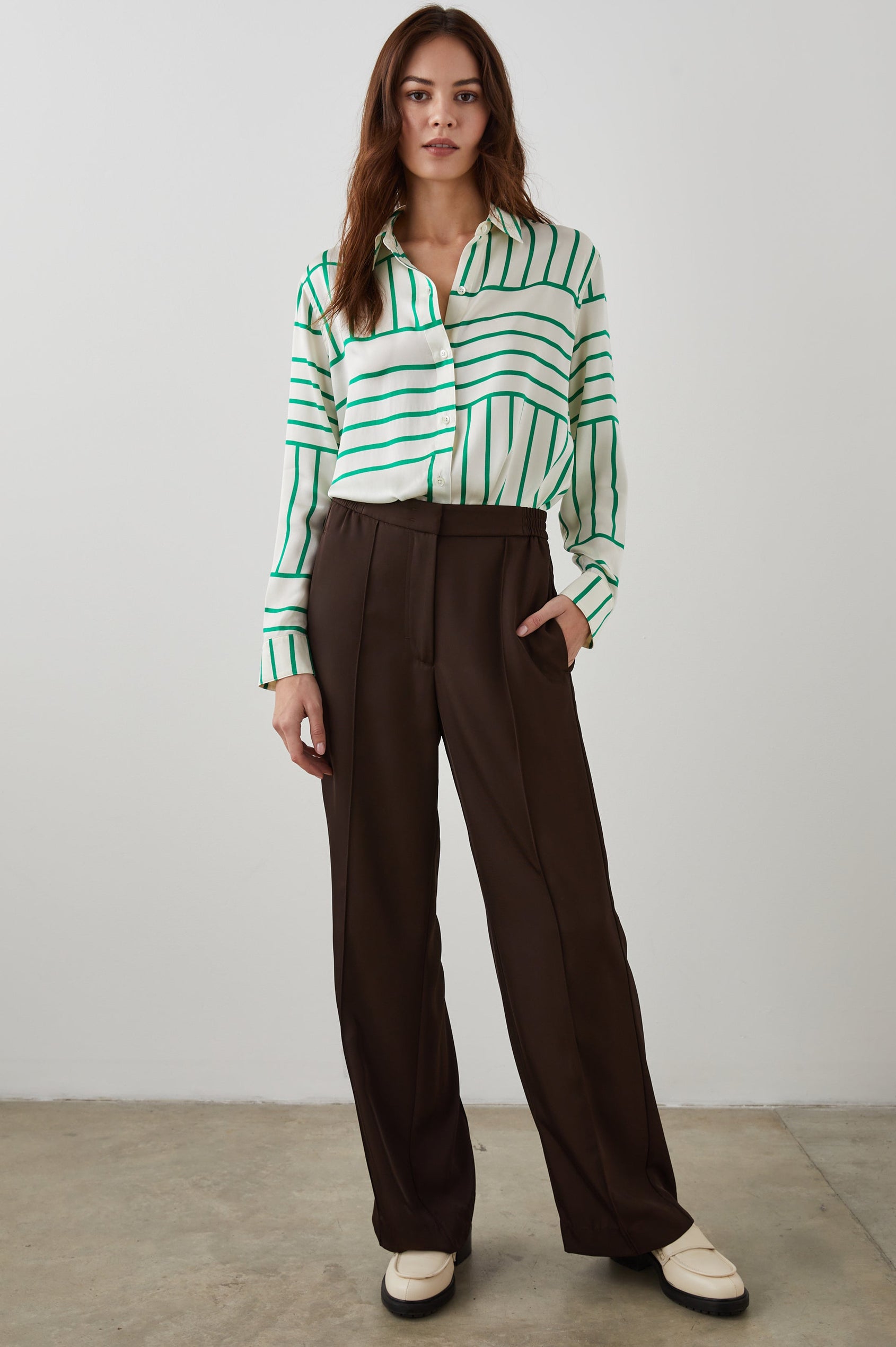 MARA COAT GREEN LINE ART - FULL FRONT BODY