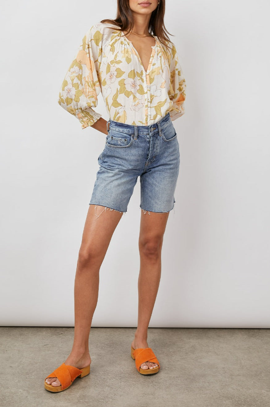 MARIAH CITRUS FLORAL SHORT SLEEVE BLOUSE- FULL FRONT BODY