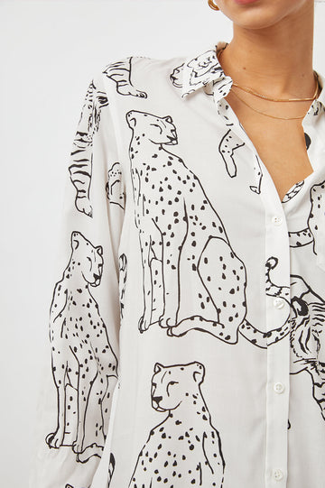 KATHRYN IVORY WILDCATS SHIRT- DETAIL