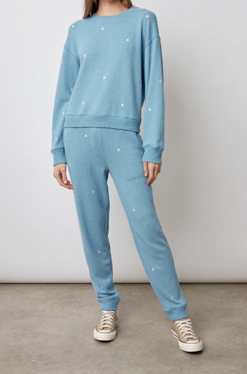 RAMONA SWEATSHIRT AQUA STARS - FRONT FULL BODY STYLED