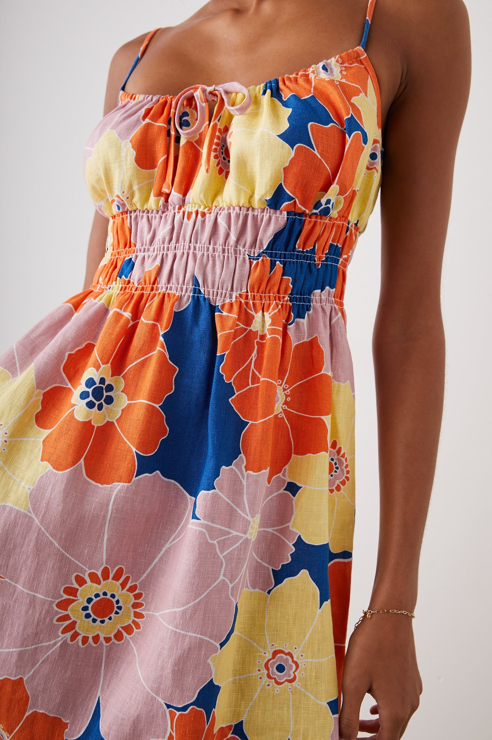 OCTAVIA DRESS  FLOWER POWER - FRONT DETAILS