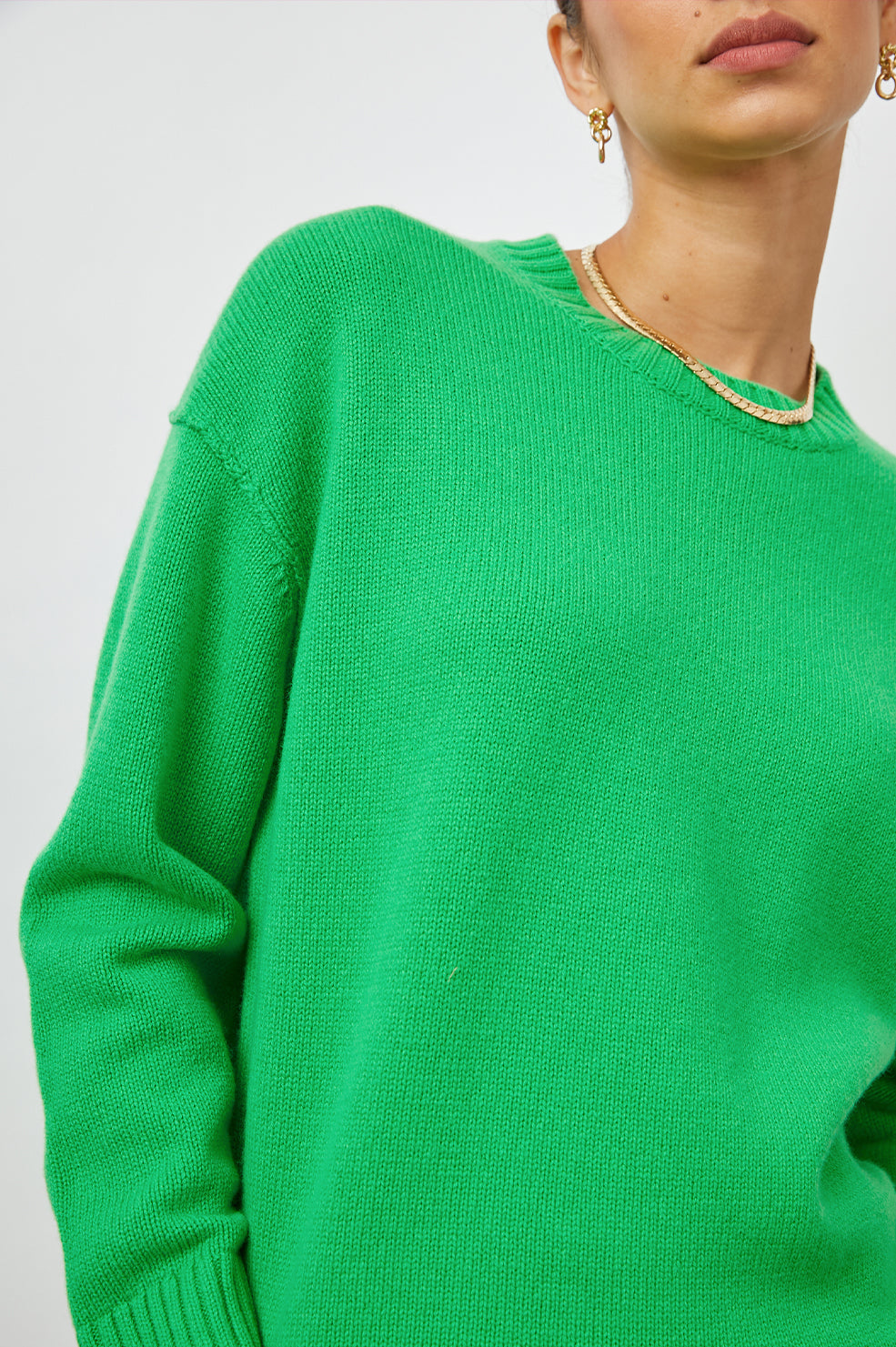 OLIVIA KELLY GREEN SWEATER- DETAIL