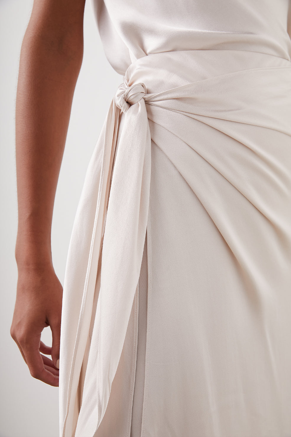 PAIGE SKIRT IVORY - DETAIL