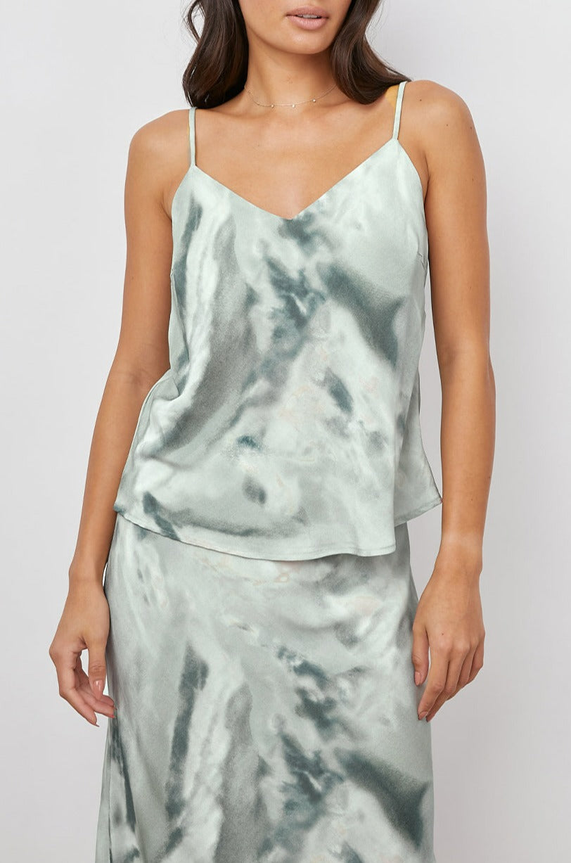 PAOLA SAGE DIFFUSION- FRONT UNTUCKED