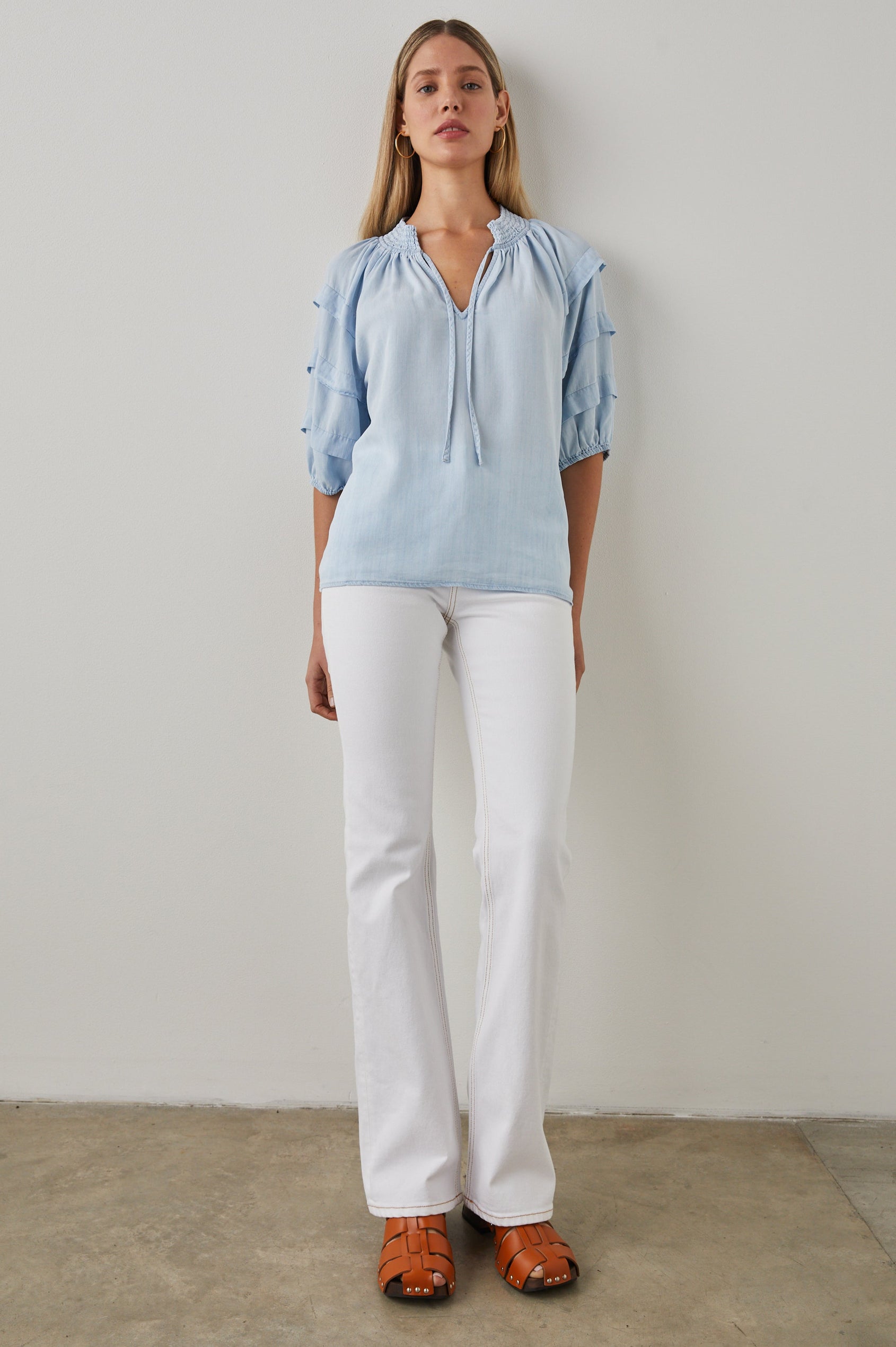 PARIS TOP LIGHT VINTAGE - FRONT FULL BODY