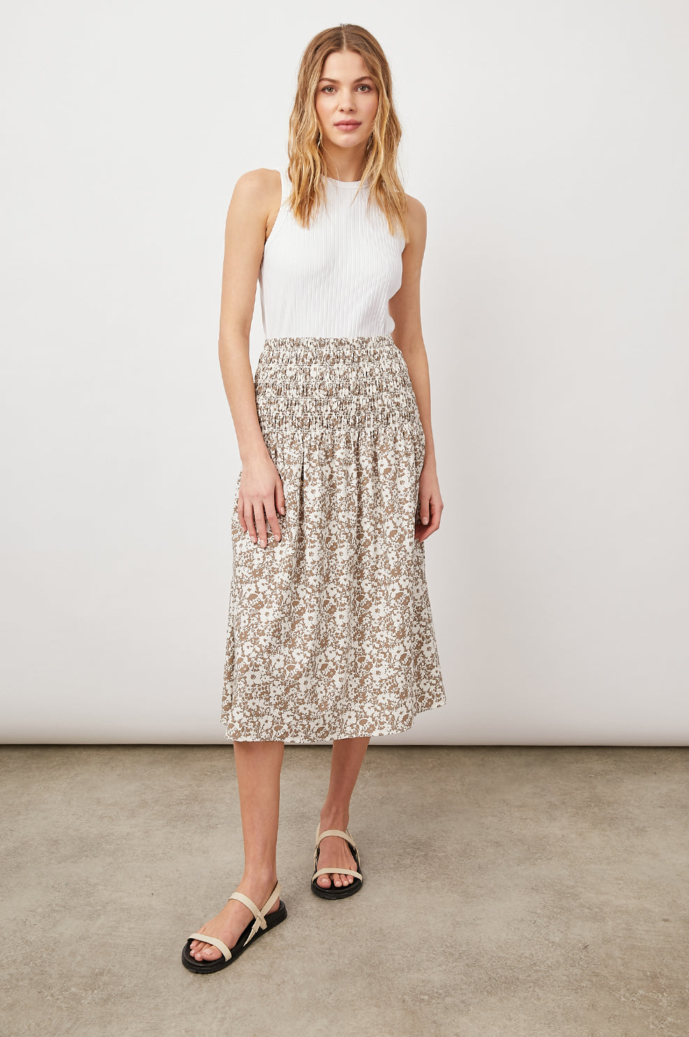 SELENA CAFE FLORAL -FULL FRONT BODY