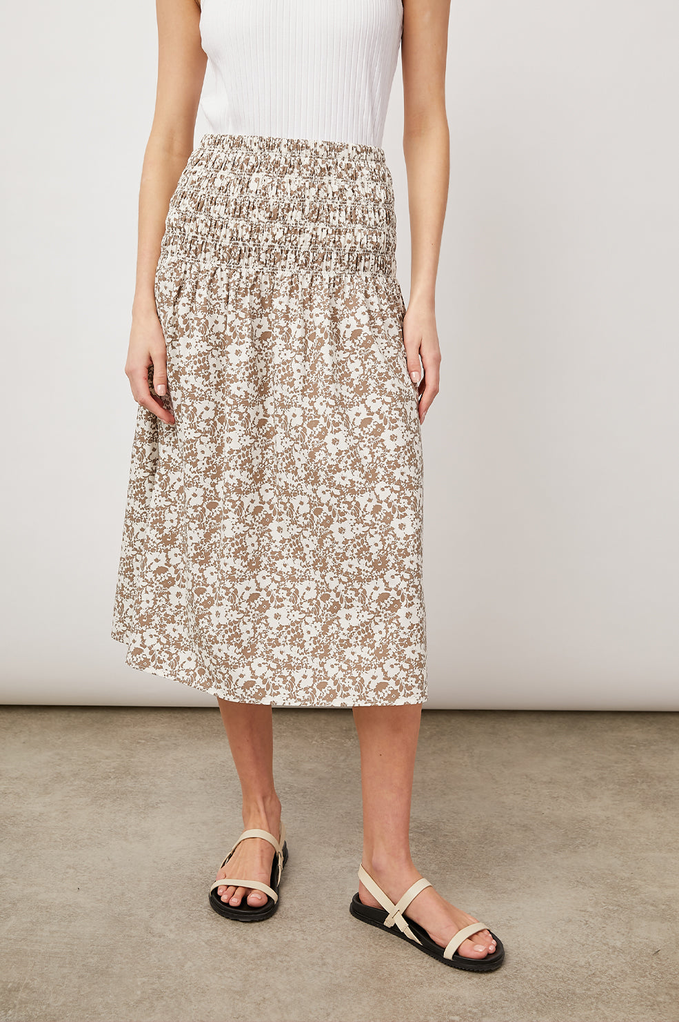 SELENA CAFE FLORAL -FRONT