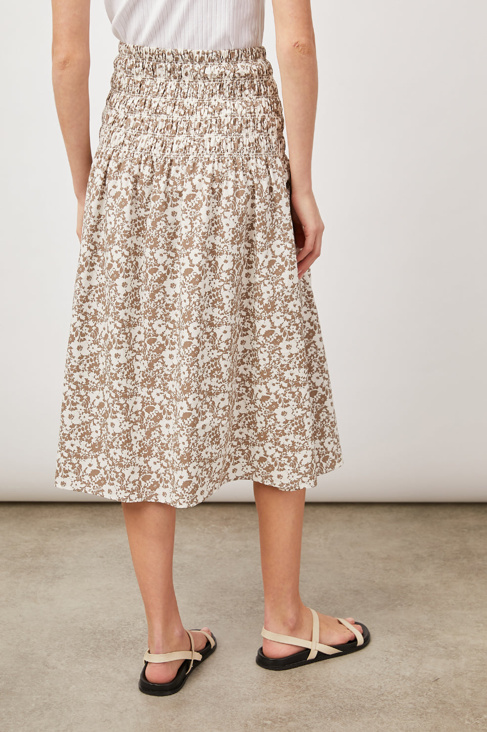 SELENA CAFE FLORAL -BACK