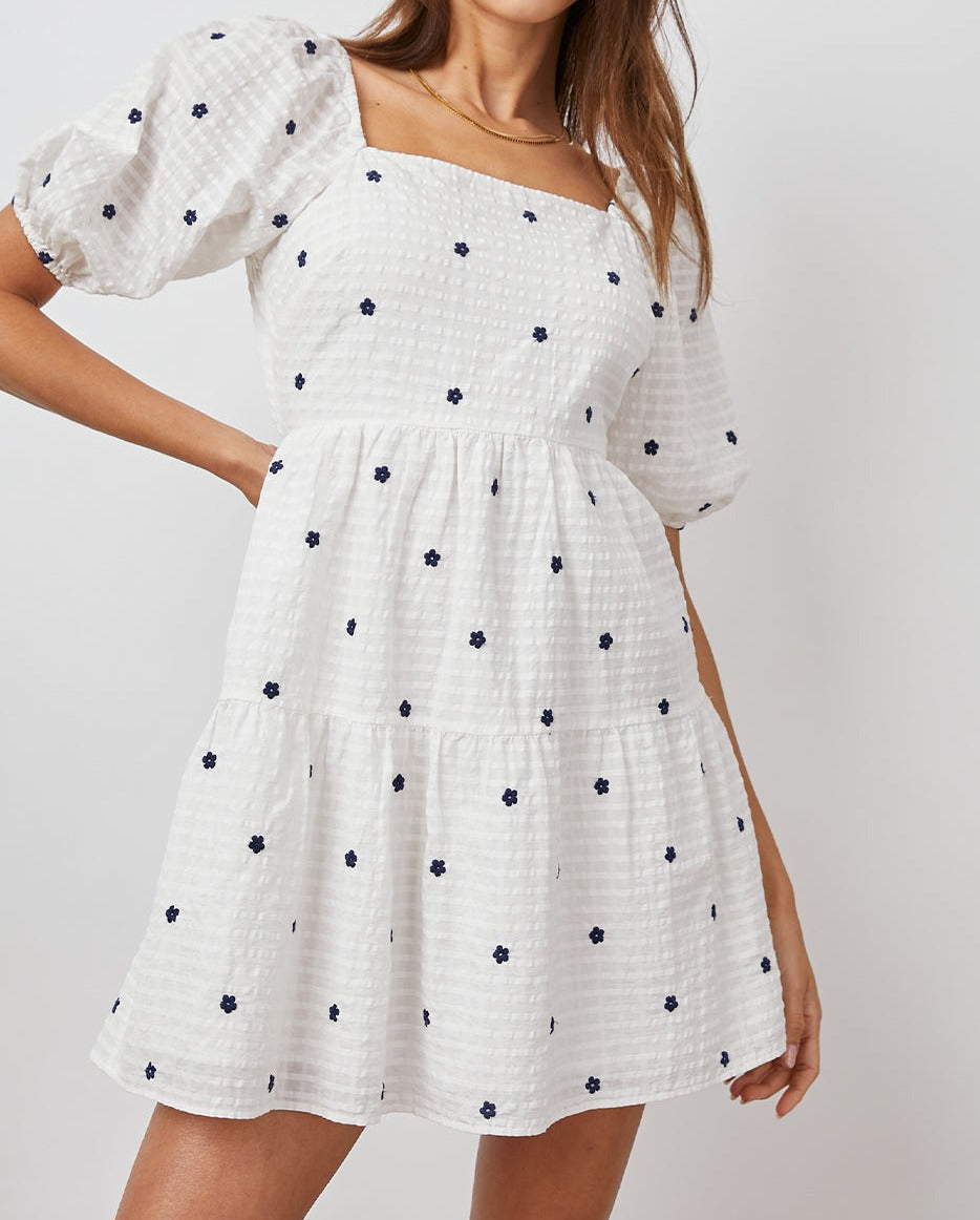 SELENE NAVY EMBROIDERY DAISIES DRESS- FRONT