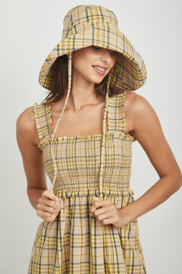 SUNHAT SUNFLOWER PLAID- FRONT IN MOTION