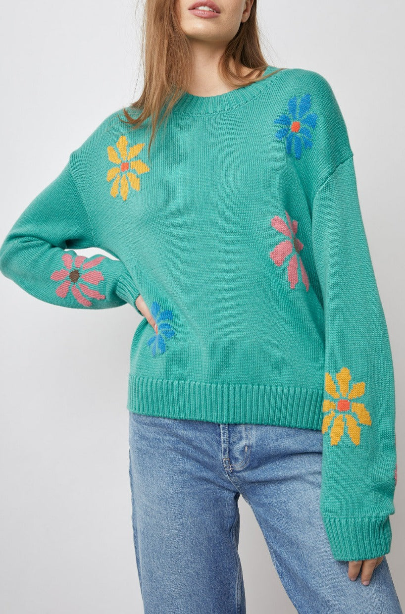 ZOEY SWEATER MULTI FLOWERS - FRONT BODY ARM UP