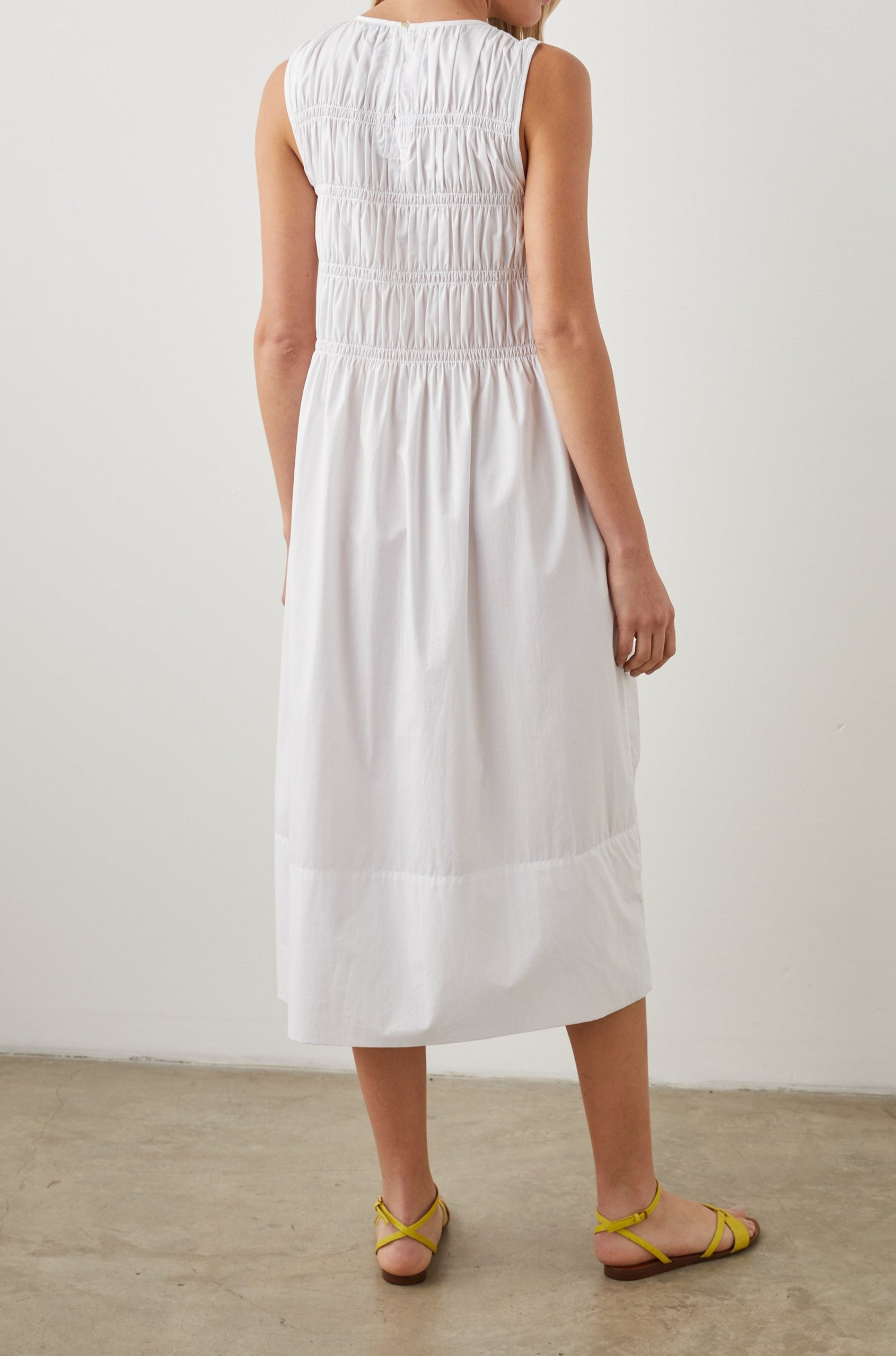 TILDA DRESS WHITE - BACK BODY