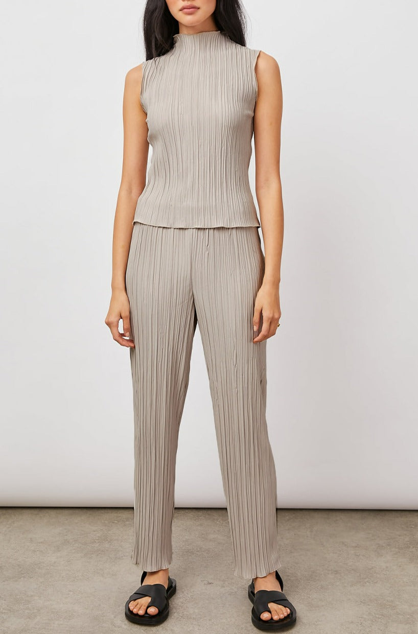 TREA OYSTER TANK-FULL FRONT BODY