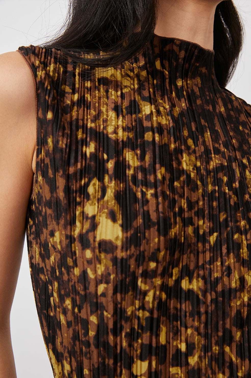 TREA TORTOISE SHELL TOP-DETAIL