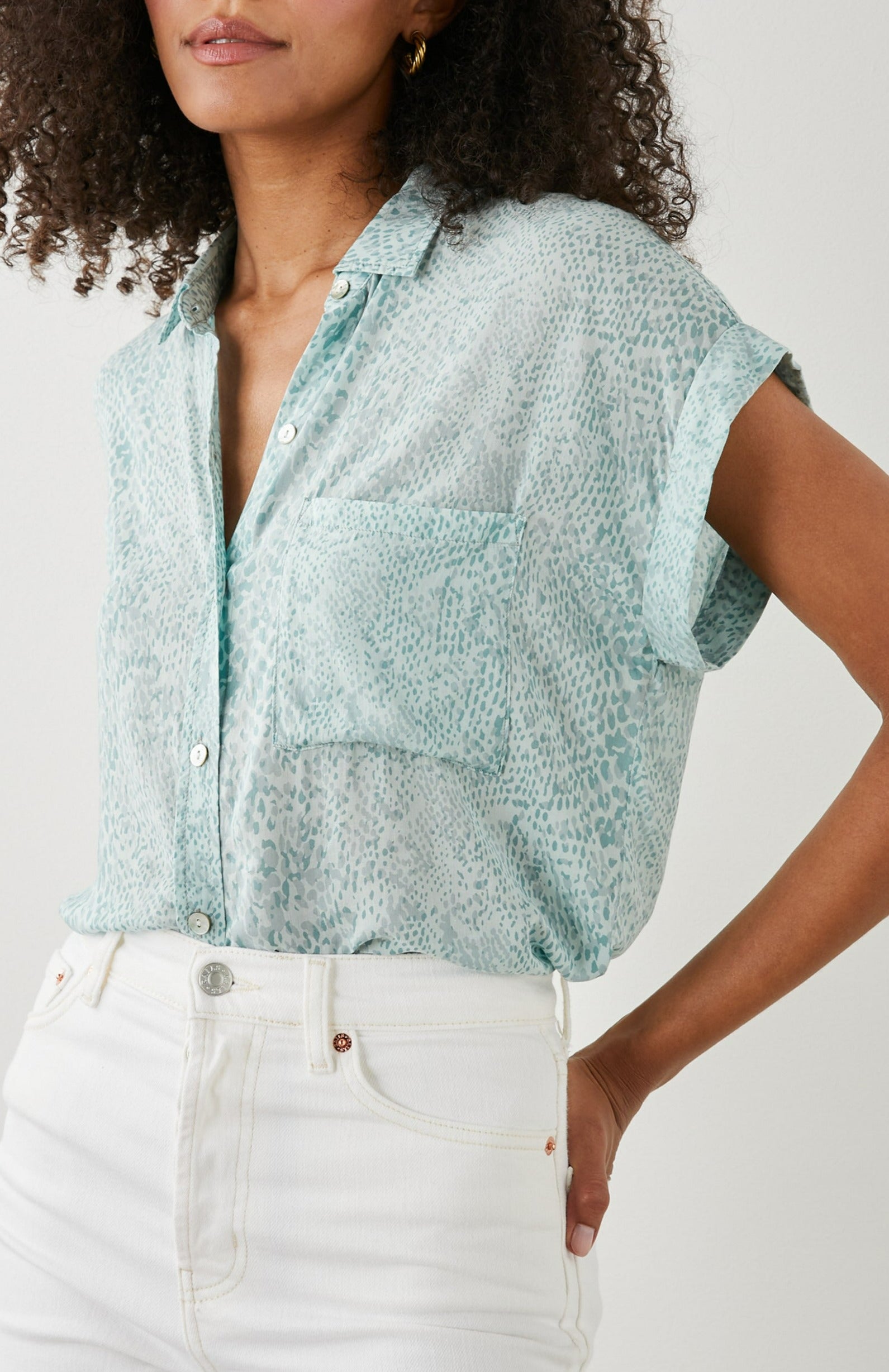 WHITNEY SHIRT MINT BOA - SIDE ANGLE