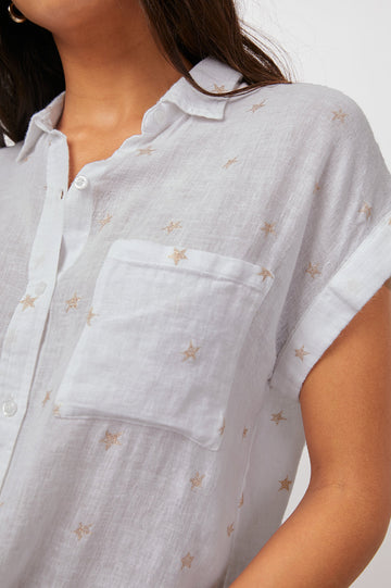 WHITNEY ROSE GOLD STARS SHORT SLEEVE BUTTON DOWN- DETAIL